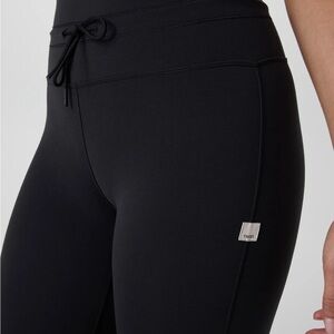 Vuori Daily Form Legging Size Small NWOT